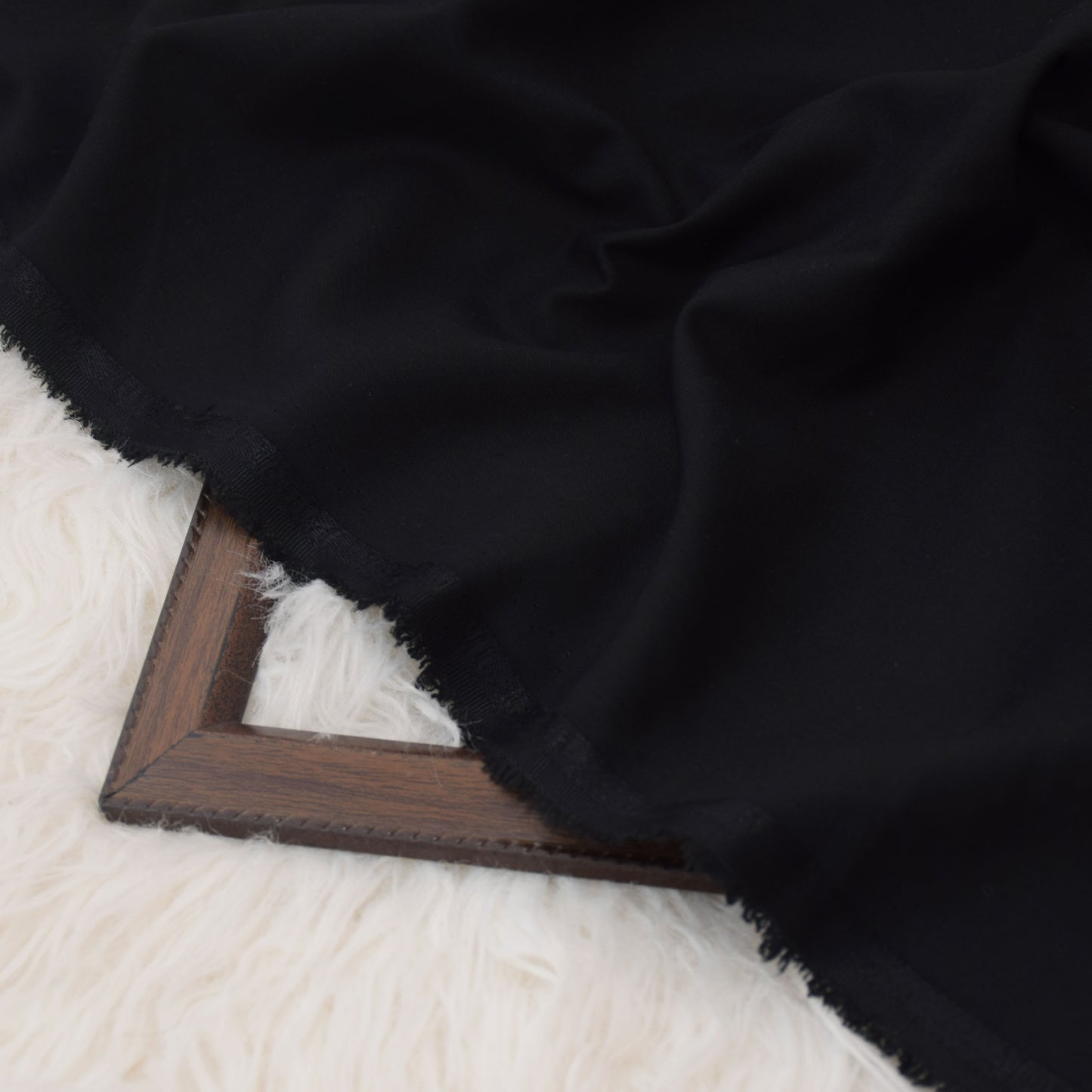 Elite Suiting - Black