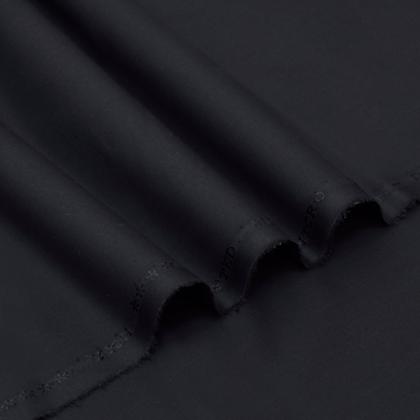 Marble Arch Wash & Wear-Black
