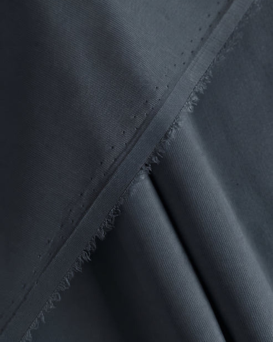 SMOKE GREY